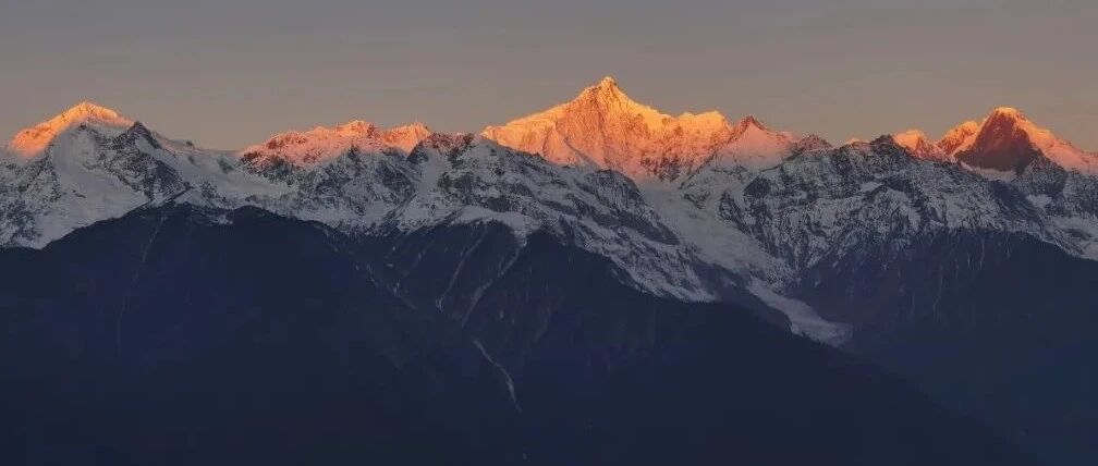 一群人的雨崩徒步，一个人的滇藏途搭