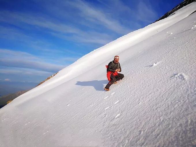 為什麼那麼多人去嘗試四姑娘山三峰連登？ 旅遊 第89張