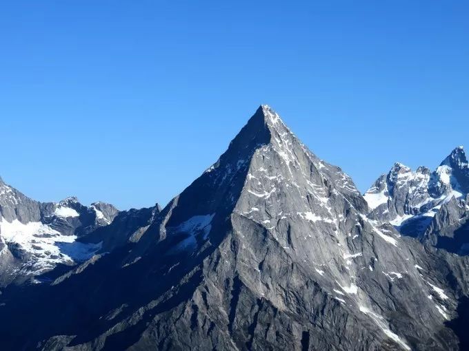 為什麼那麼多人去嘗試四姑娘山三峰連登？ 旅遊 第53張