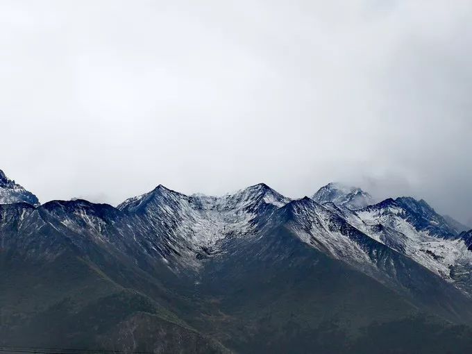 為什麼那麼多人去嘗試四姑娘山三峰連登？ 旅遊 第8張