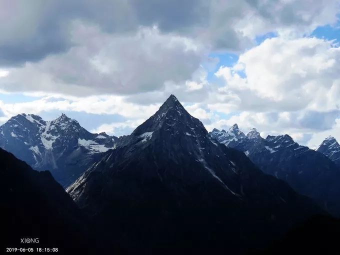 為什麼那麼多人去嘗試四姑娘山三峰連登？ 旅遊 第115張