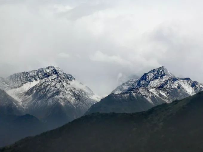 為什麼那麼多人去嘗試四姑娘山三峰連登？ 旅遊 第9張