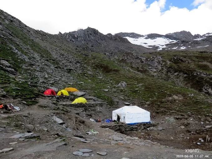 為什麼那麼多人去嘗試四姑娘山三峰連登？ 旅遊 第113張