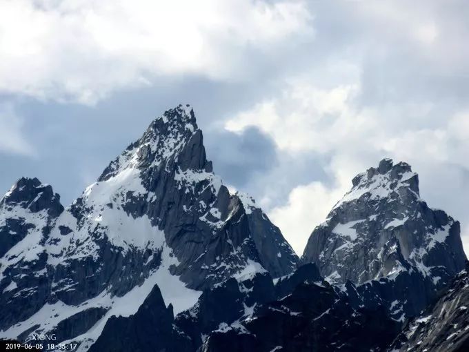 為什麼那麼多人去嘗試四姑娘山三峰連登？ 旅遊 第122張