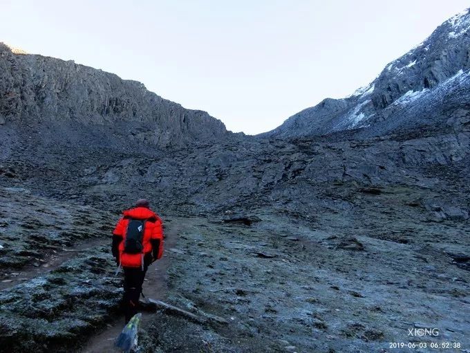 為什麼那麼多人去嘗試四姑娘山三峰連登？ 旅遊 第48張