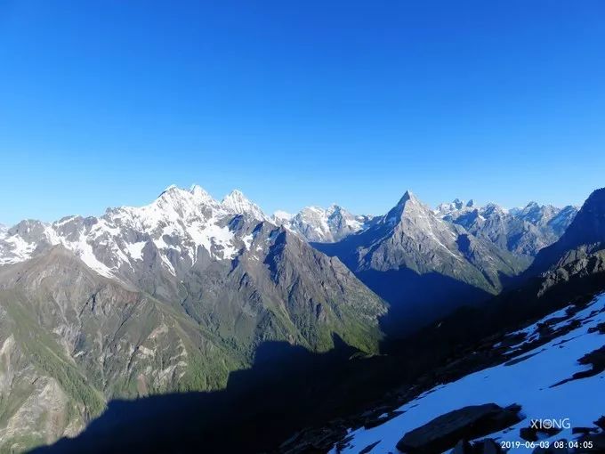 為什麼那麼多人去嘗試四姑娘山三峰連登？ 旅遊 第52張