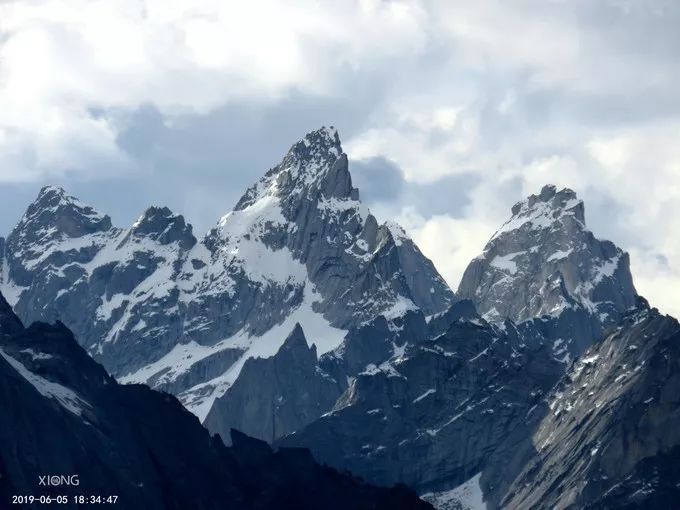 為什麼那麼多人去嘗試四姑娘山三峰連登？ 旅遊 第121張