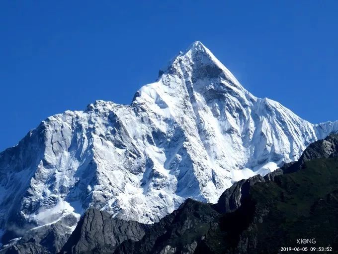 為什麼那麼多人去嘗試四姑娘山三峰連登？ 旅遊 第6張