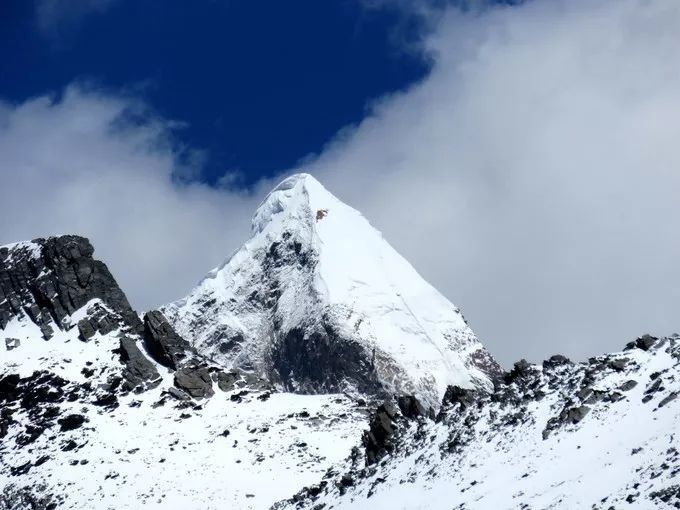 為什麼那麼多人去嘗試四姑娘山三峰連登？ 旅遊 第71張