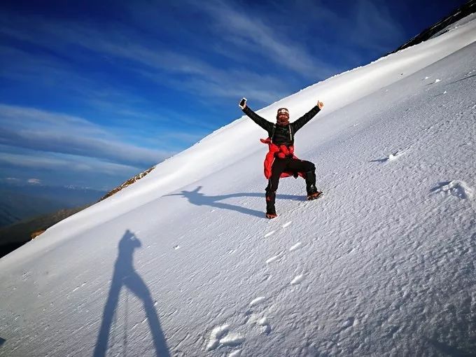 為什麼那麼多人去嘗試四姑娘山三峰連登？ 旅遊 第88張