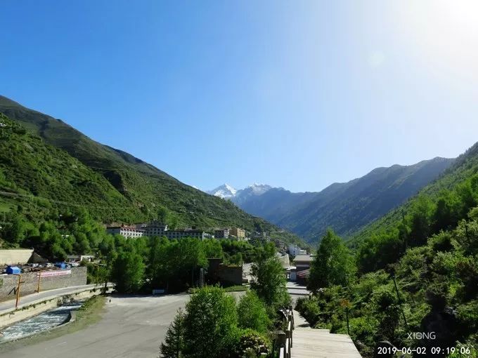 為什麼那麼多人去嘗試四姑娘山三峰連登？ 旅遊 第14張