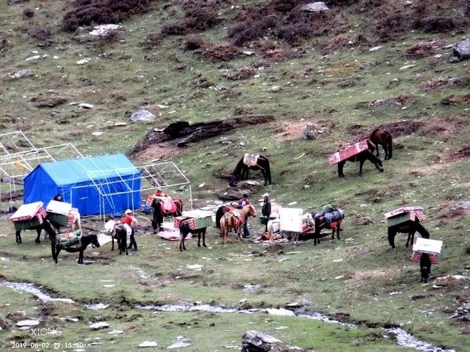 為什麼那麼多人去嘗試四姑娘山三峰連登？ 旅遊 第39張