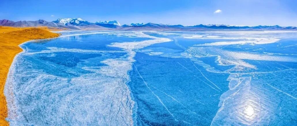 冬季徒步库拉岗日，在普莫雍措的蓝冰上尽情撒野！