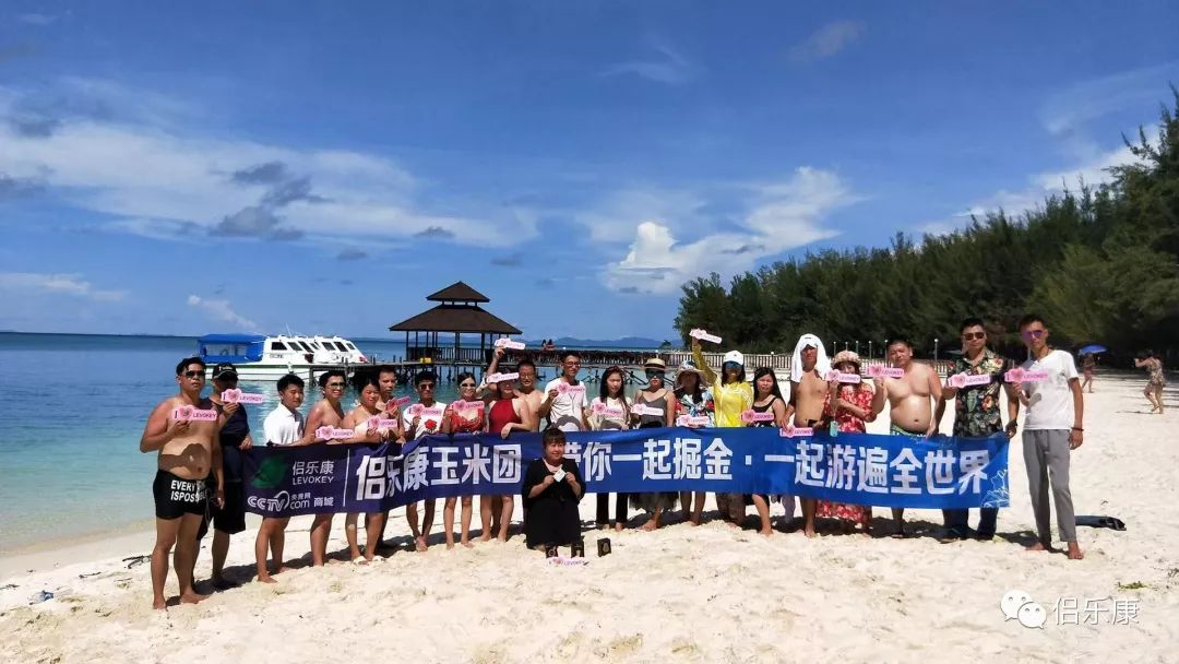90后创业故事白手起家故事_宝妈创业故事_妈宝男和她妈不删微信