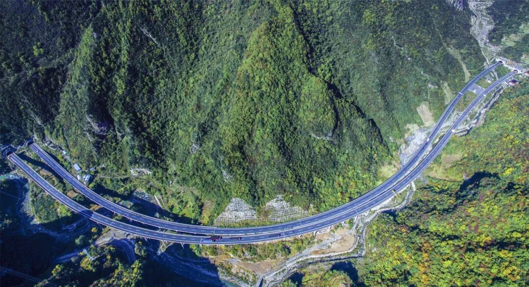 作品赏析蜀道换新颜巴山摄影人镜头下的达州交通建设