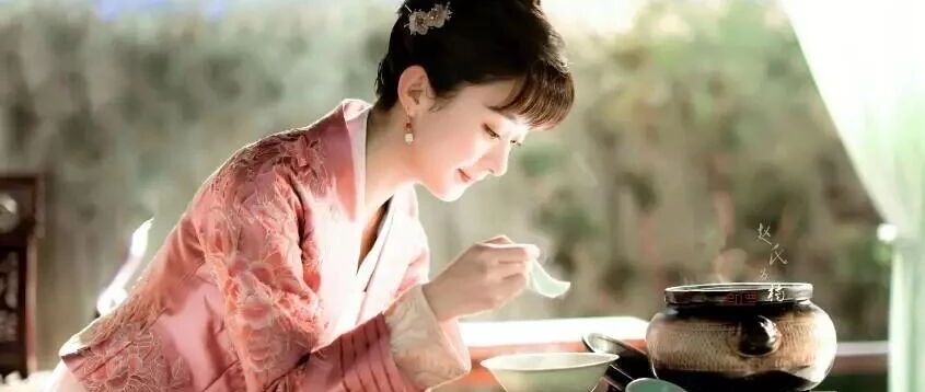 《知否》：你可以和小公爷谈恋爱，但一定要嫁给顾二叔！