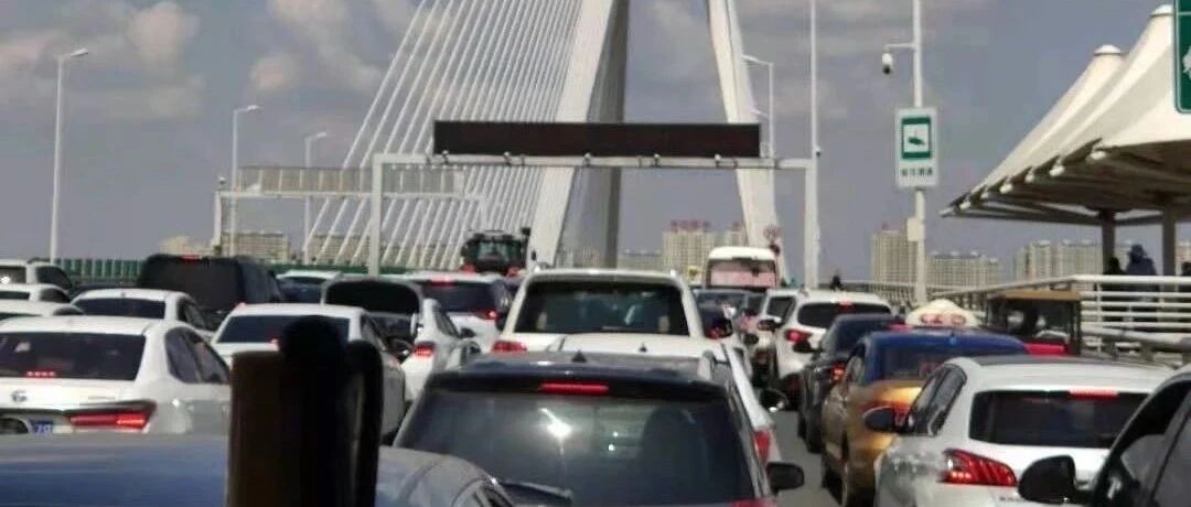 今天上午，哈尔滨这些路段已饱和|交警提示：明天想去这些景点的游客请注意 →