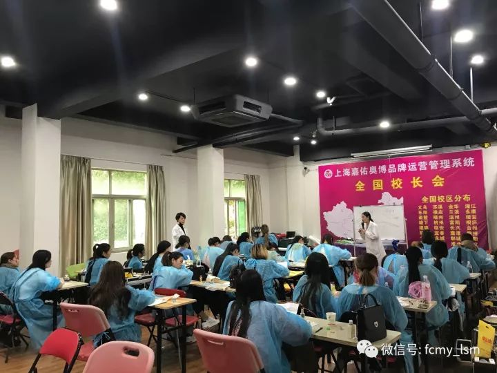 培训学费化妆多少钱_化妆培训学费_培训化妆学费多少