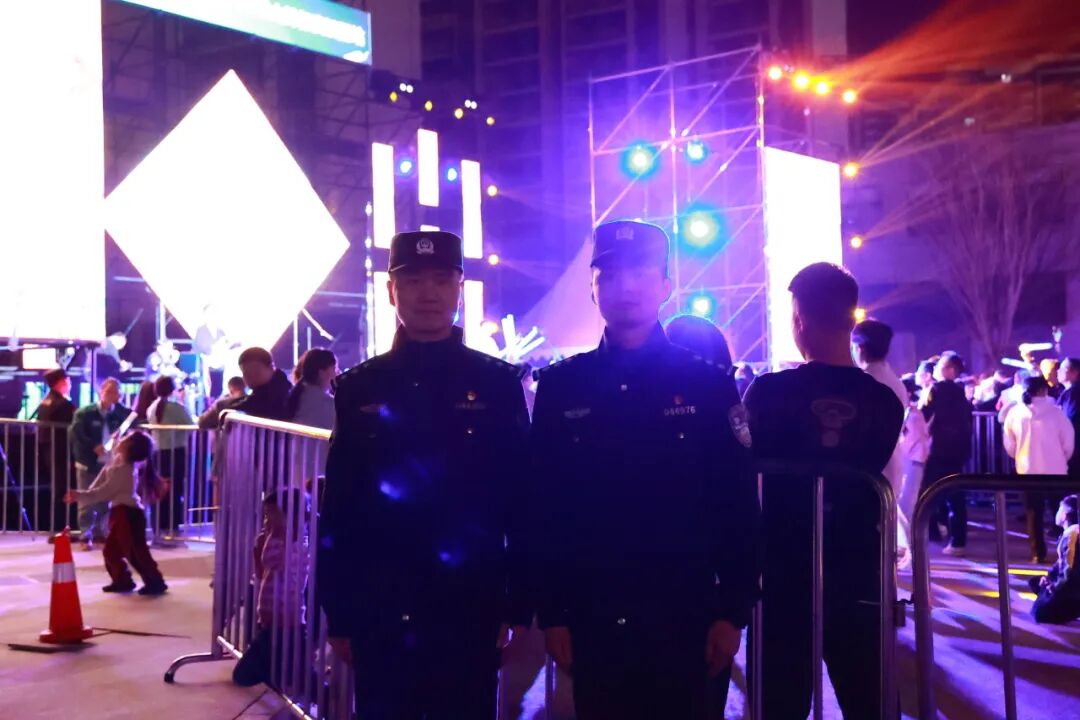 办离行举工商退休山分马鞍人员银行谊赛扑克牌友