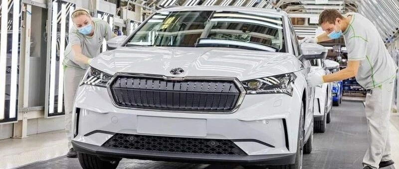 大众MEB平台第三款车型 斯柯达Enyaq iV在海外正式投产