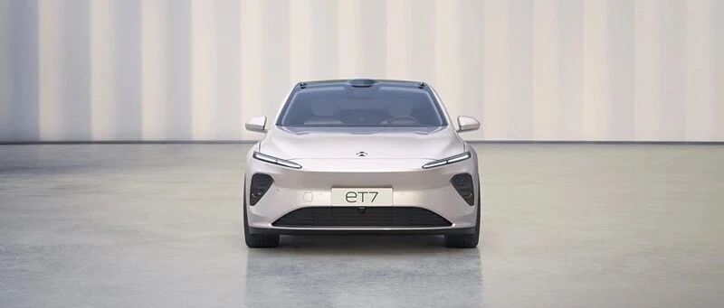 二代换电站/150kWh固态电池/旗舰轿车ET7三箭齐发：蔚来稳了吗？
