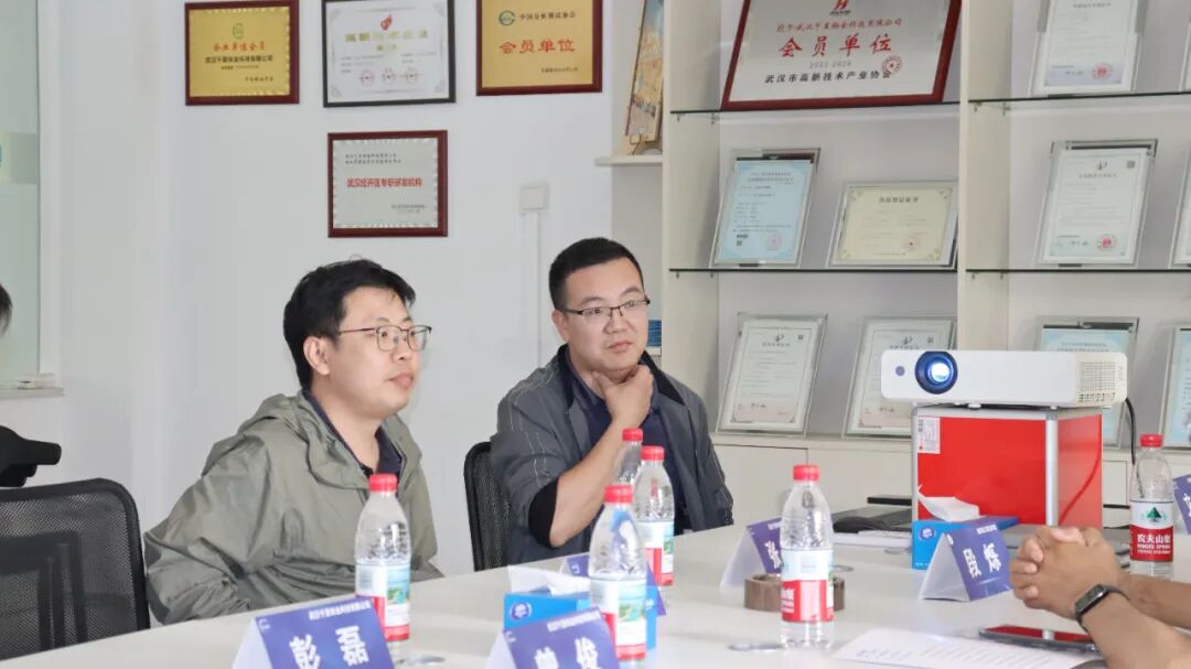 熱烈歡迎重慶化工職業(yè)學(xué)院段爍老師與武漢輕工大學(xué)戴煌博士蒞臨指導(dǎo)