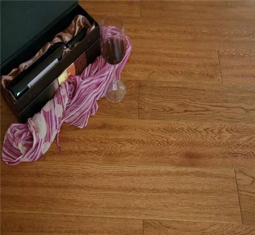 緬甸花梨家具配什么顏色木地板_中山緬甸花梨家具_東興緬甸花梨家具