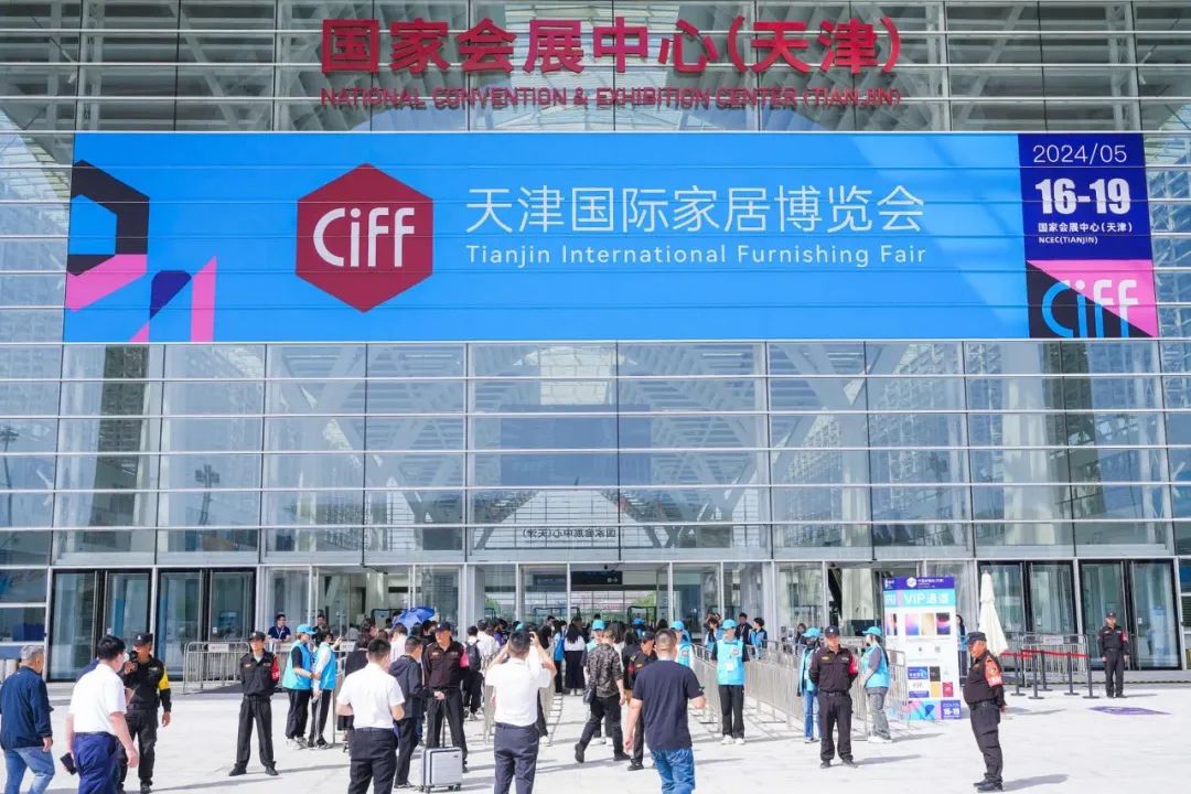 五大展区，连获大奖！展辰于中国家博会（天津）秀出木器涂装新高度！