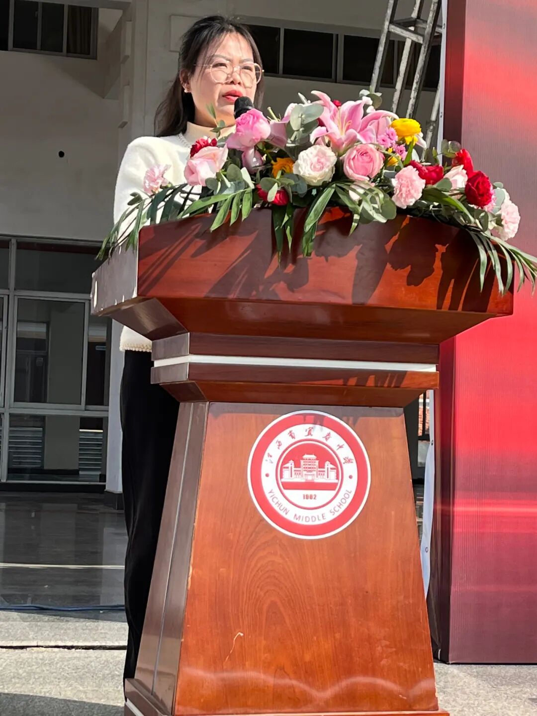 青春激扬战百日梦想炽烈创辉煌宜春中学举行2023届高考百日誓师大会