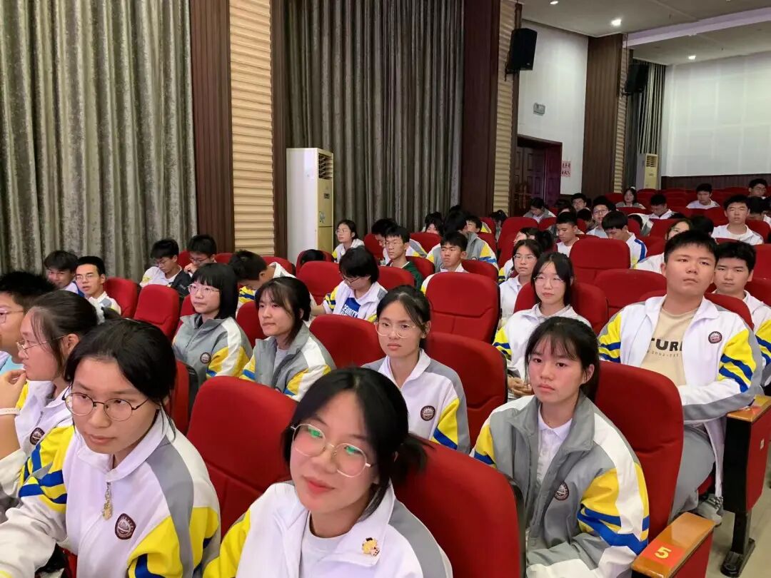 宜春中学20222023学年学代会暨新一届学生会成立大会圆满结束