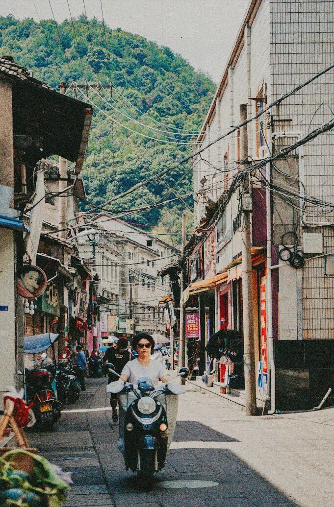 高铁1.5h！这座被CCTV翻牌的仙气小城，居然这么好吃？