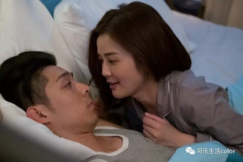 阿sa同周柏豪一齐分享夫妻之道佢哋两个kiss到训着