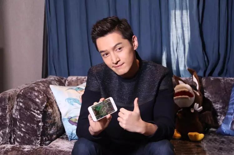 胡帅上身款阿m尼太空棉色纱羊毛桑蚕丝无缝压胶拼接男士休闲卫衣