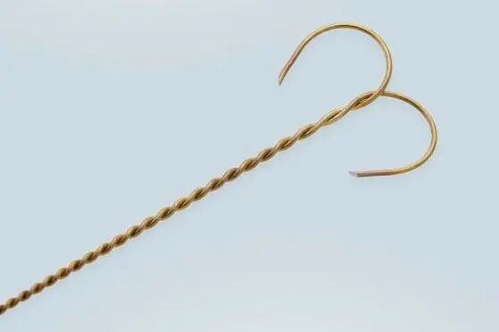 为什么要定位针 乳腺方医生专栏 ｜ 手术前的病灶定位，要在我的胸上插根针？！超声引导下乳腺金属定位导丝置入术究竟是怎么做的？_https://www.jmylbn.com_新闻资讯_第6张