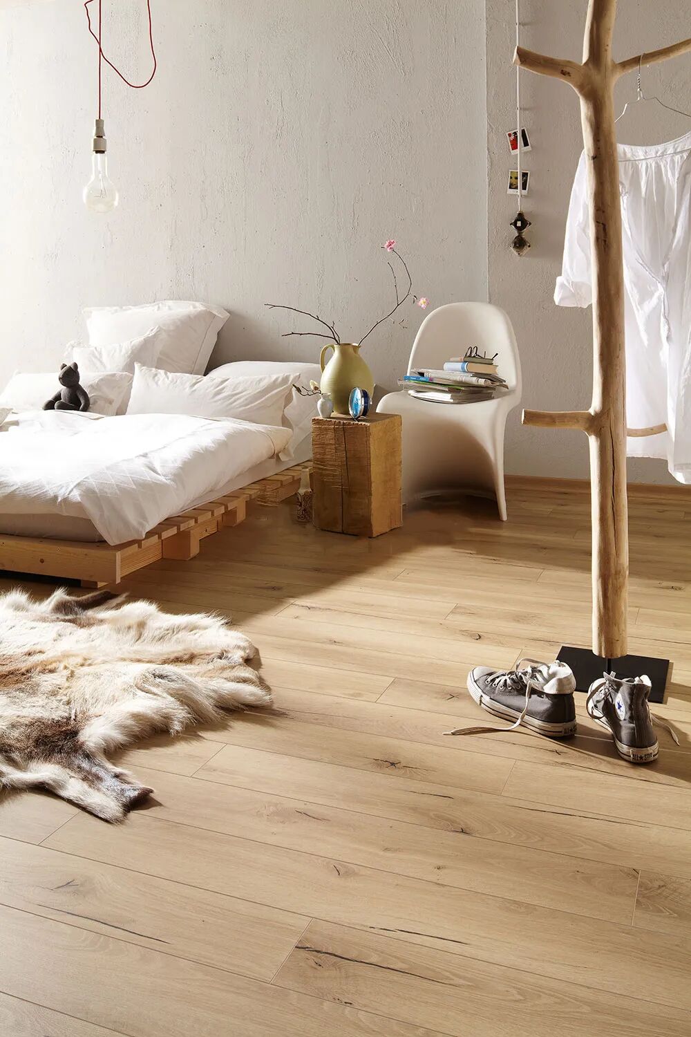 地板横着铺还是竖着铺_地板工字铺三六九铺_地板上可以铺木地板吗