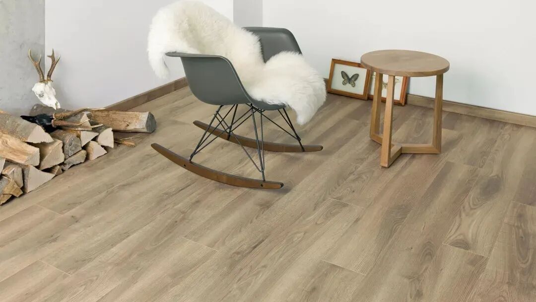 駱駝屋牌子地板怎么樣_木地板全屋通鋪_百木世佳地板