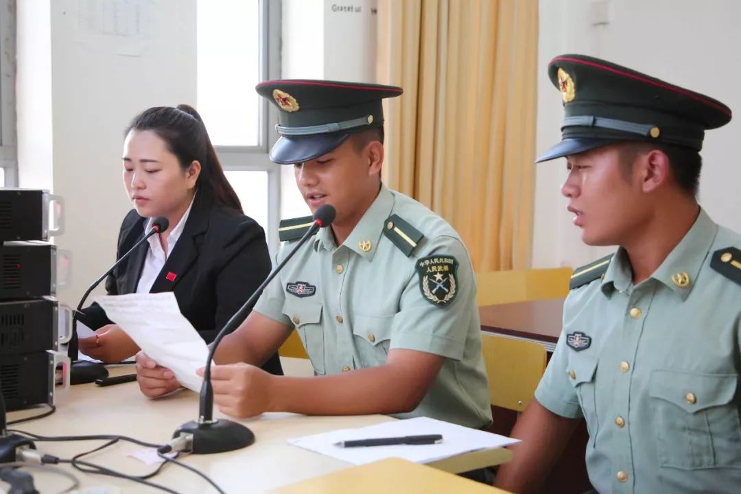 校园风采人物 优秀教官走进去广播室 江西洪州职业学院 微信公众号文章阅读 Wemp