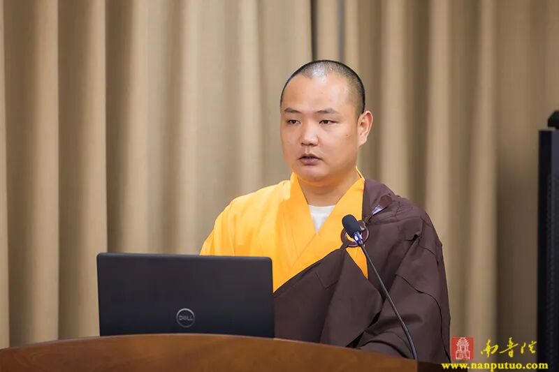 闽南佛学院举办2021级研究生入学典礼