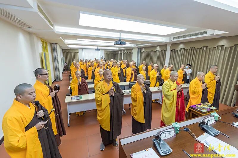 闽南佛学院举办2021级研究生入学典礼