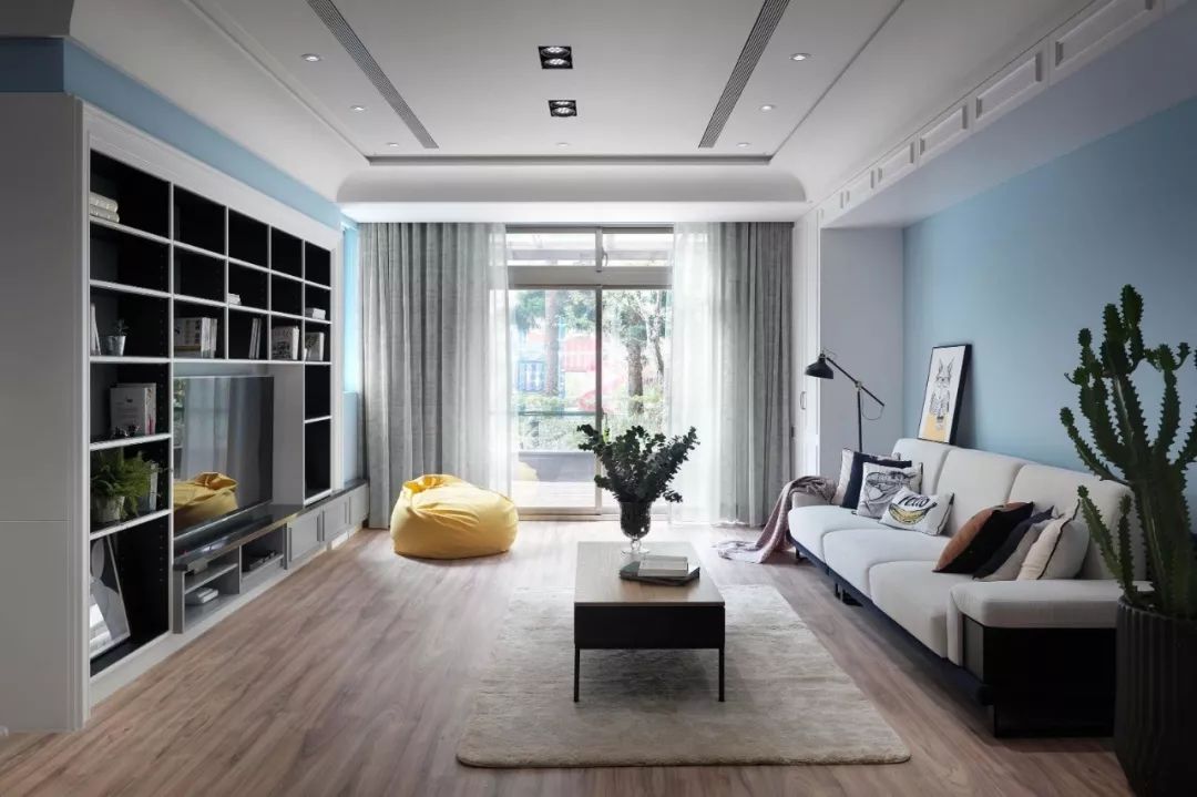 台灣的148平現代風三居室，電視背景牆用來做收納 家居 第7張