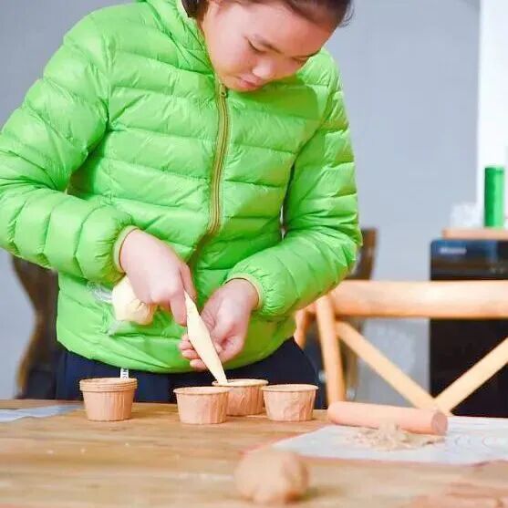 也可以到龙湾半岛,赴一场风筝的盛会,约会蓝天,沙滩,摩天轮,快乐星球