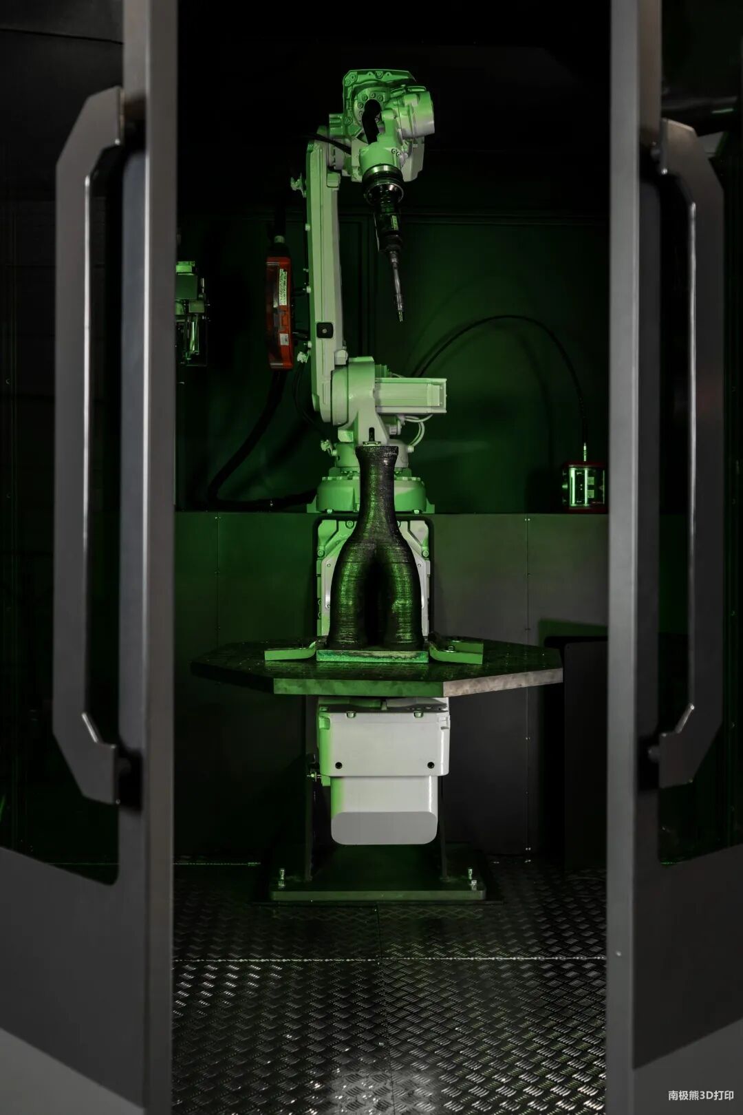 機器人焊接電弧金屬3D打印技術，MX3D融資225萬歐元的圖1