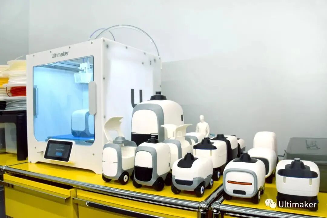 利用3D打印機Ultimaker S3開發自動送貨機器人，解決物流最后一英里問題的圖1