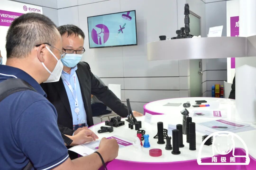 赢创高性能3D打印材料：新款光敏树脂、聚醚醚酮丝材亮相2021亚洲TCT的图7