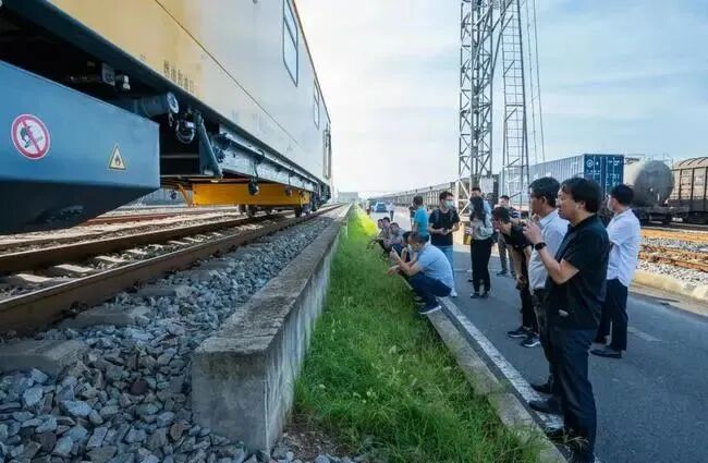 重點專項“激光強化技術在航空航天和軌道交通領域的工業示范應用”通過驗收的圖5