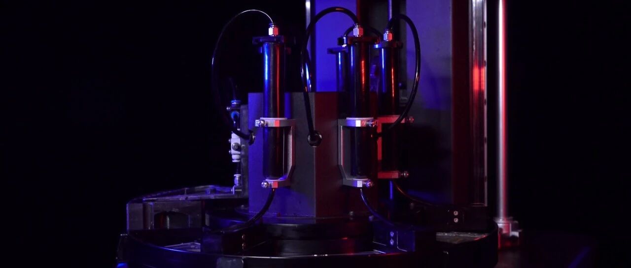 国产五材料陶瓷3D打印机，乾度高科实现微米级自由制造