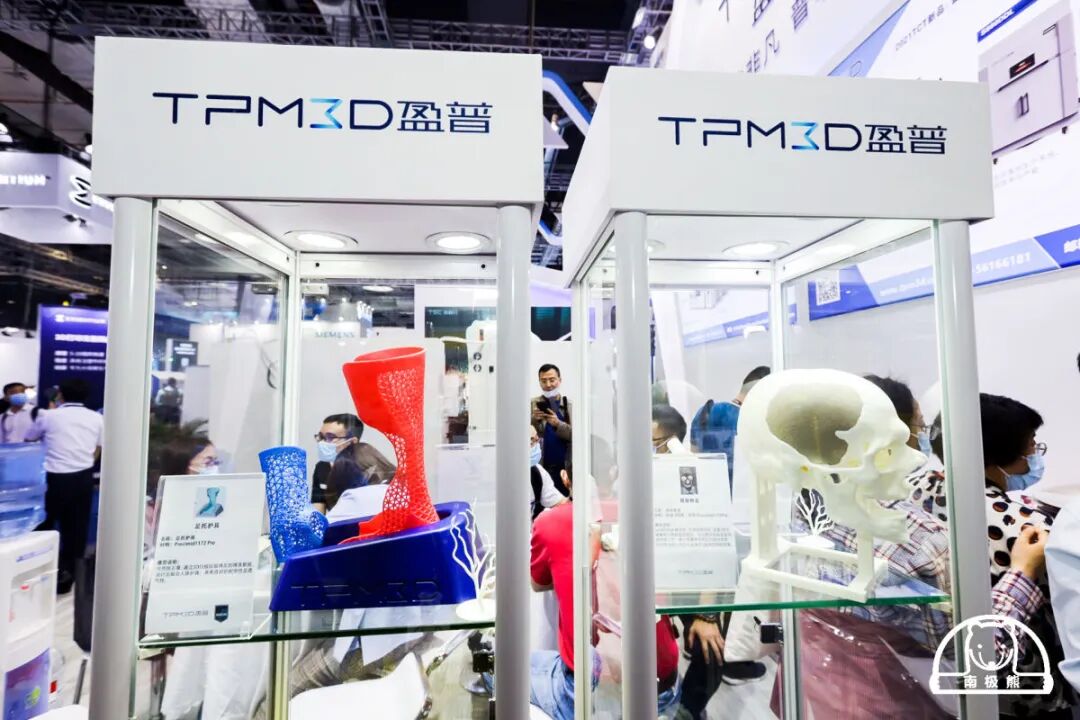 盈普携小型超高温、双激光SLS 3D打印机亮相TCT的图8