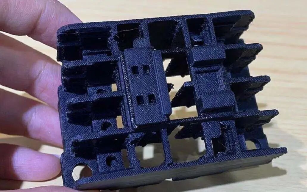 阿博格3D打印PP和TPE硬/軟雙組分結構的圖12
