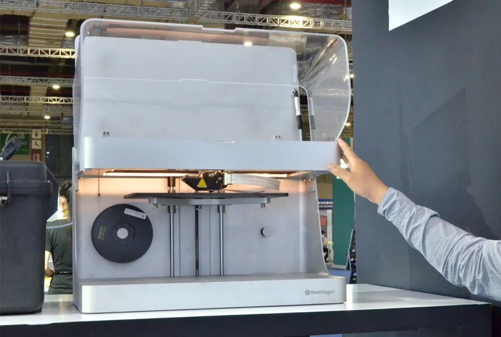 不到10万元，Markforged发布连续纤维增强3D打印机Onyx pro的图3