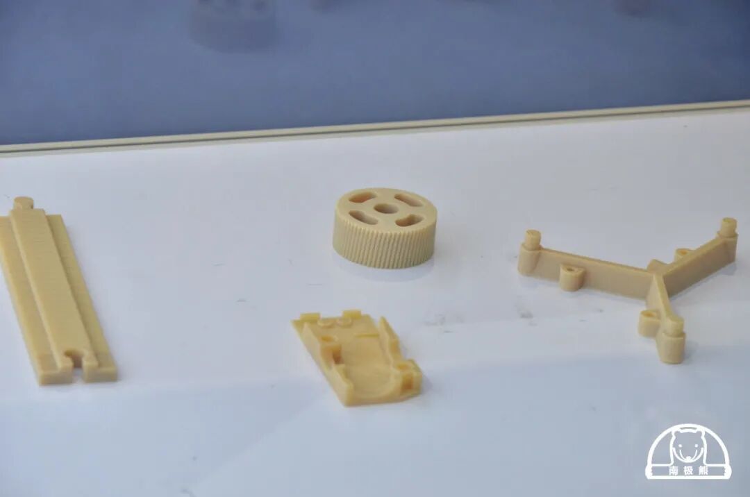阿博格3D打印PP和TPE硬/軟雙組分結構的圖9